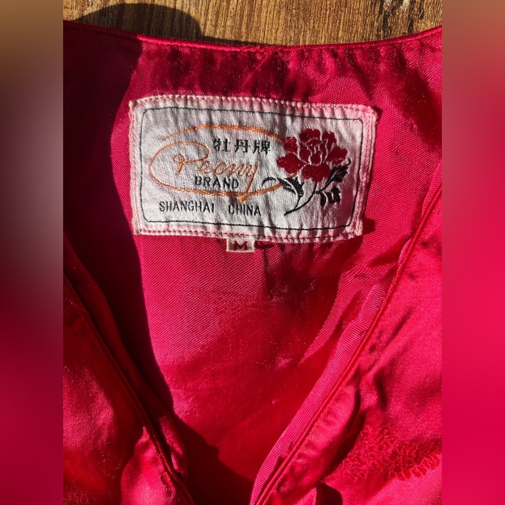 Vintage Peony Brand Shanghai China Silk Vest with Button Closure - Picture 2 of 4